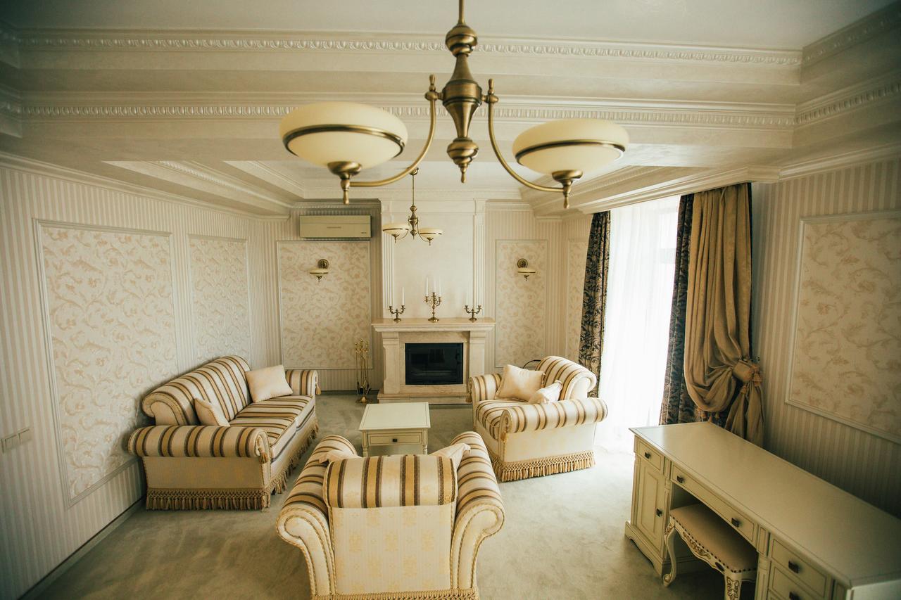 Prince Khust Exterior photo