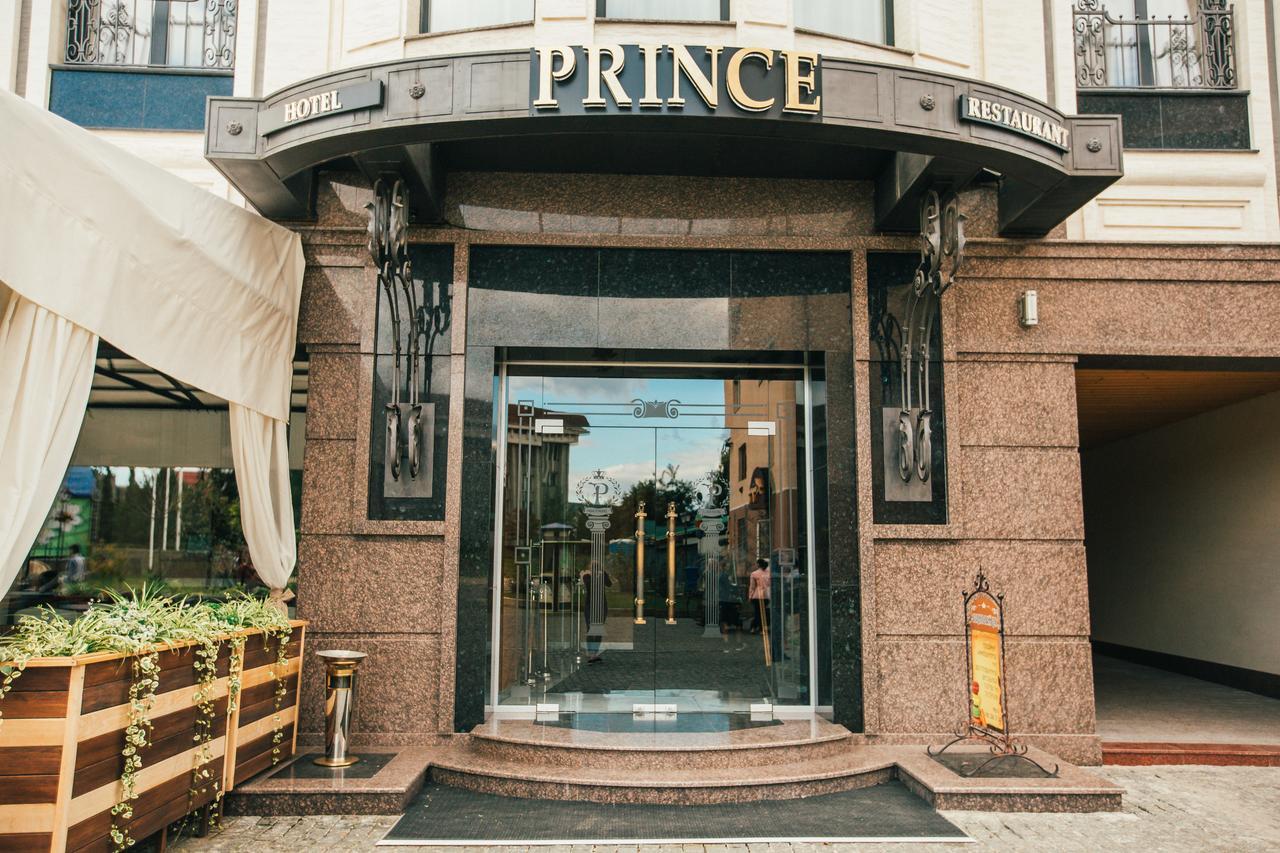 Prince Khust Exterior photo