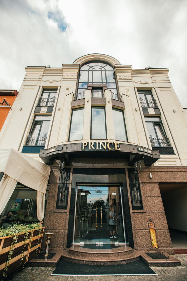 Prince Khust Exterior photo